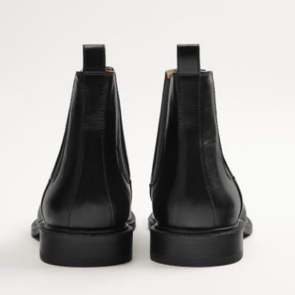 Black chimney boots